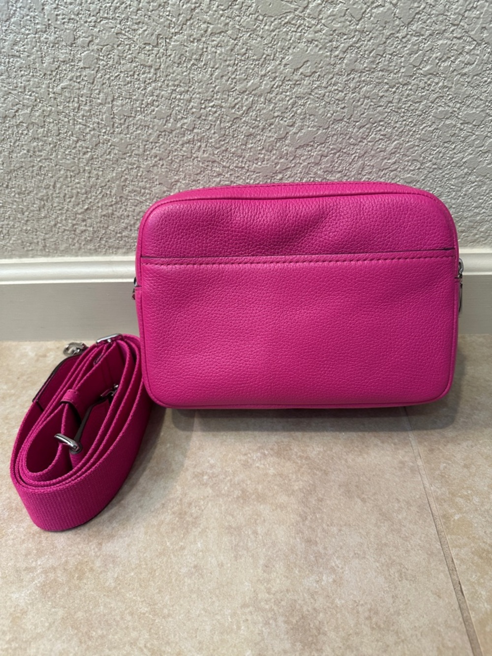 New Michael Kors Double Zip Camera Crossbody Bag - Picture 3 of 8